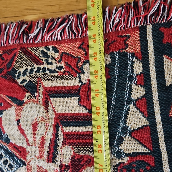 Fieldcrest Red Holiday Blanket Santa Design - Picture 4 of 9